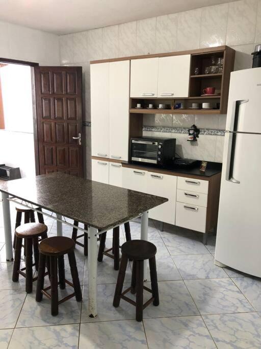 Apenas 100 Metros Da Praia, Casa Espacosa E Calma Rio das Ostras Exterior foto